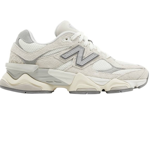 New Balance 9060 Sea Salt/White - Picture 1 of 1